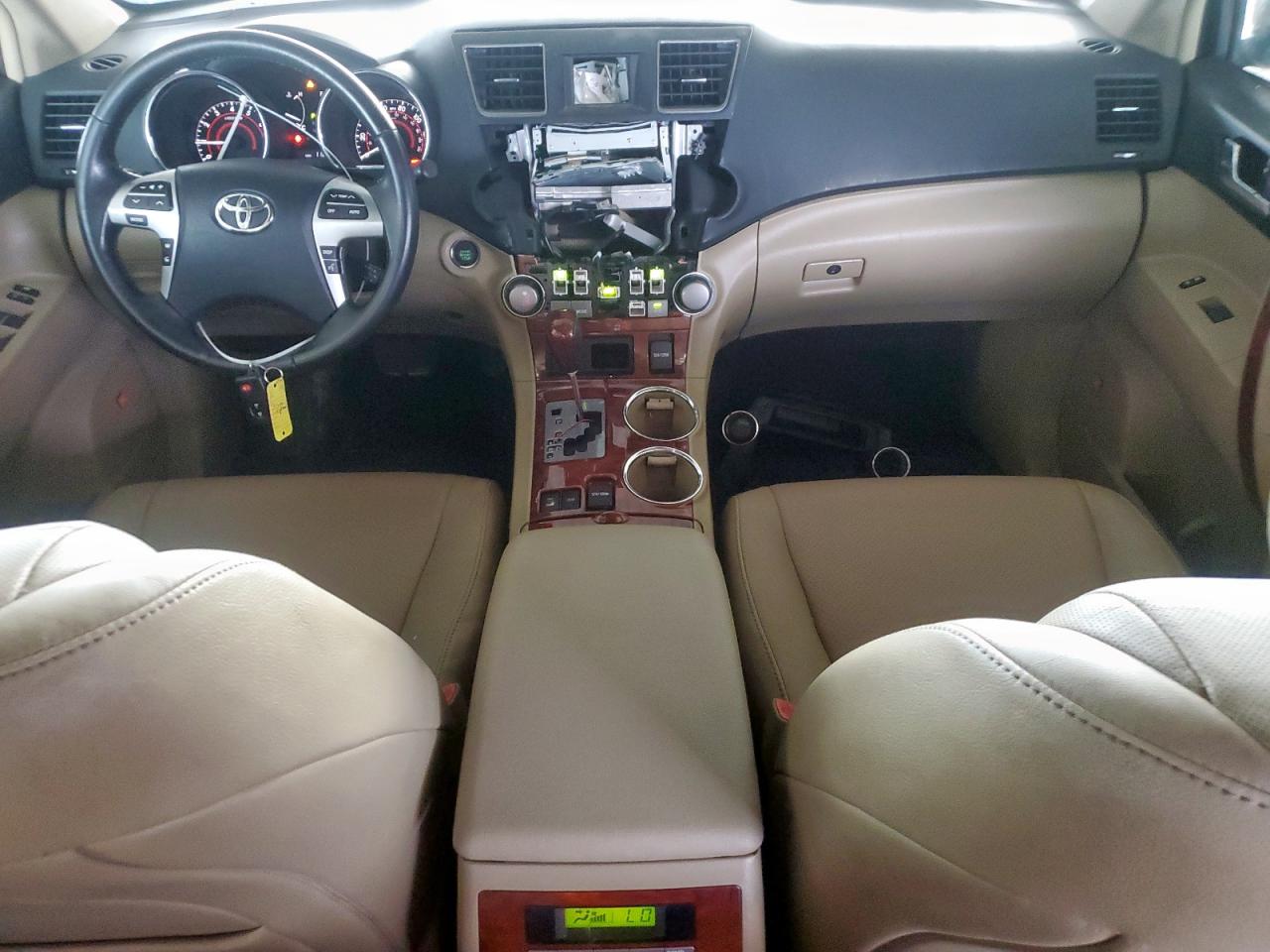 TOYOTA HIGHLANDER 2013 VIN 5TDDK3EH9DS189116 zdjęcie 8