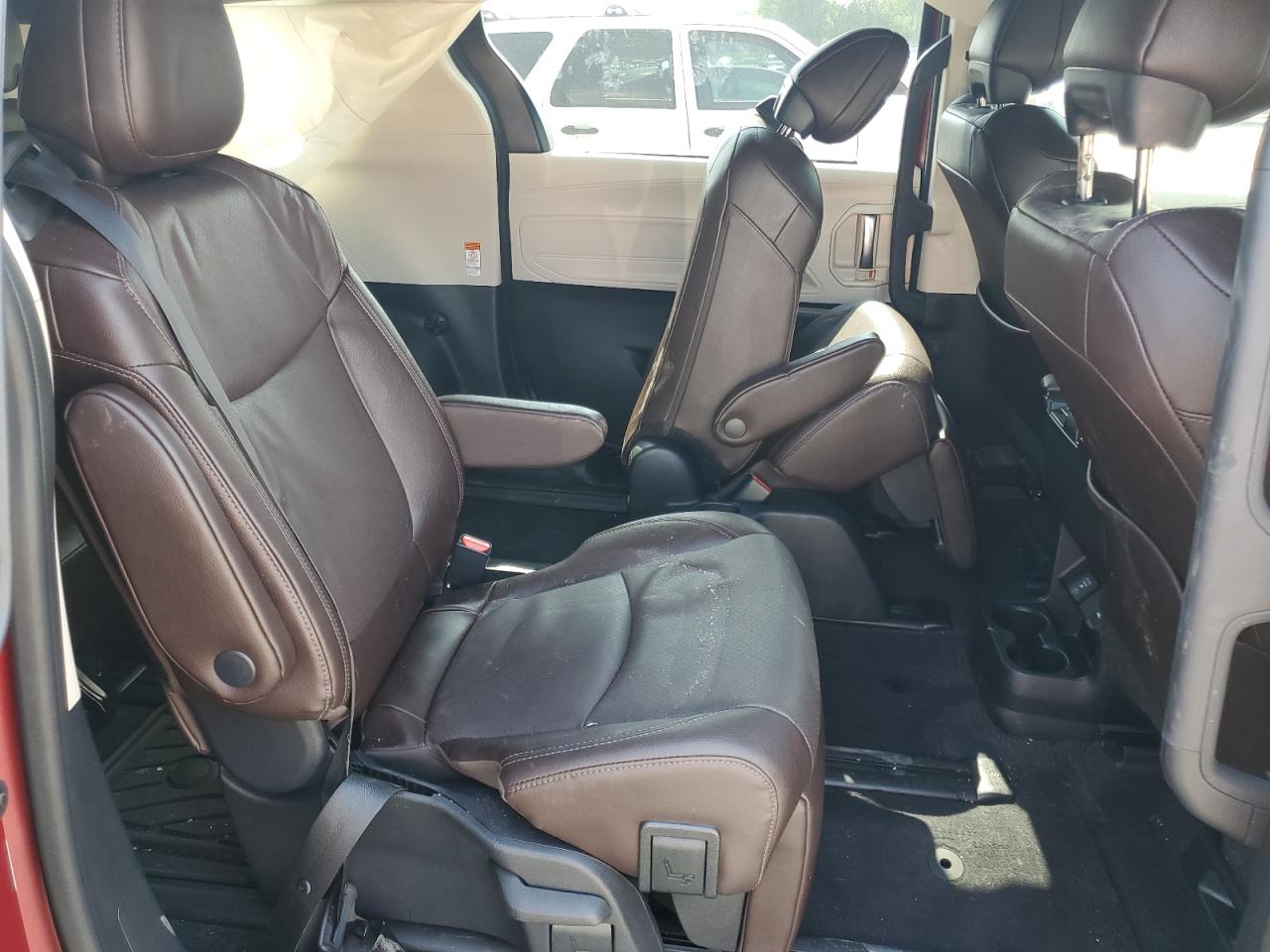 2023 Toyota Sienna Limited VIN: 5TDERKEC8PS158104 Lot: 59572195