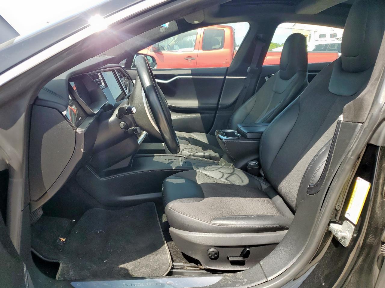 2016 Tesla Model S VIN: 5YJSA1E21GF168439 Lot: 60703035