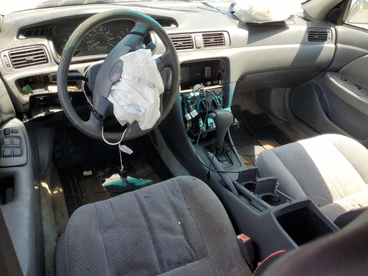 2000 Toyota Camry Ce VIN: 4T1BE32K43U695067 Lot: 59036365