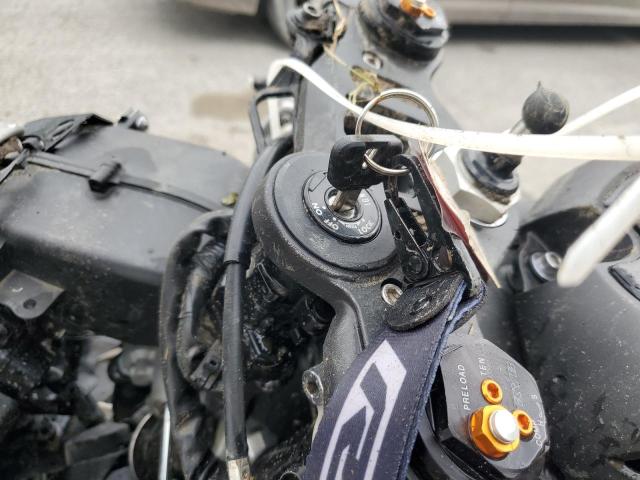 2024 YAMAHA YZFR1   