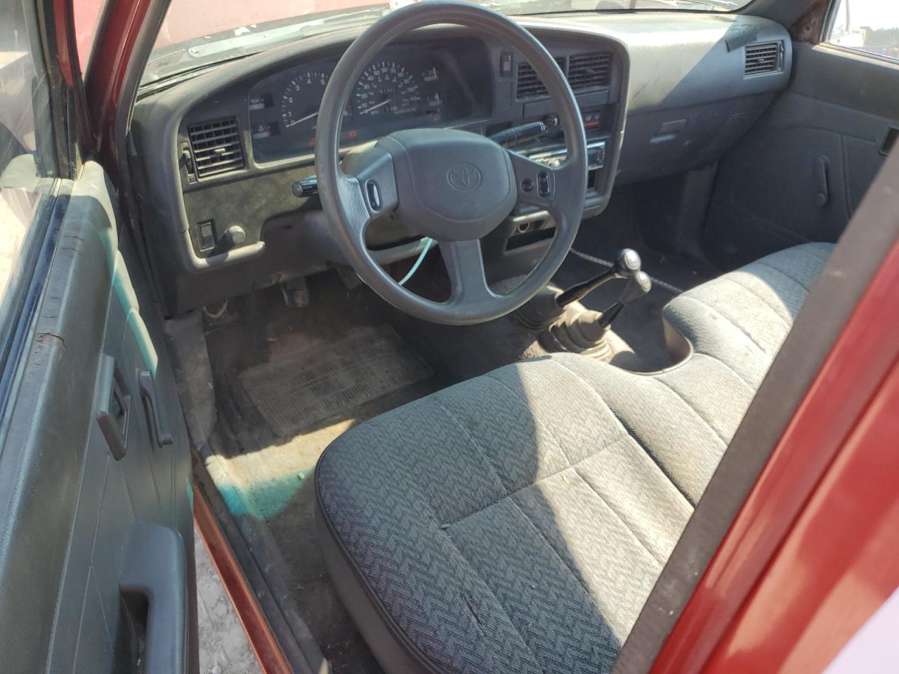 1992 Toyota Pickup 1/2 Ton Short Wheelbase Dlx VIN: JT4VN01D5N0005453 Lot: 61985265