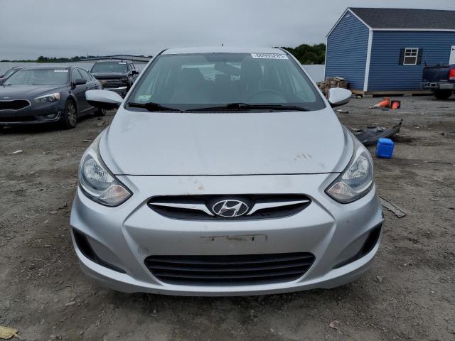 Sedans HYUNDAI ACCENT 2013 Srebrny
