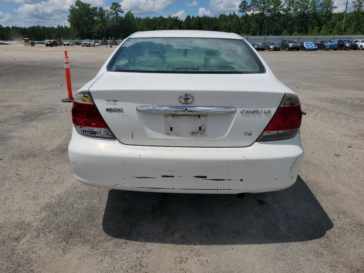 2005 Toyota Camry Le VIN: 4T1BF32K25U606533 Lot: 62873675