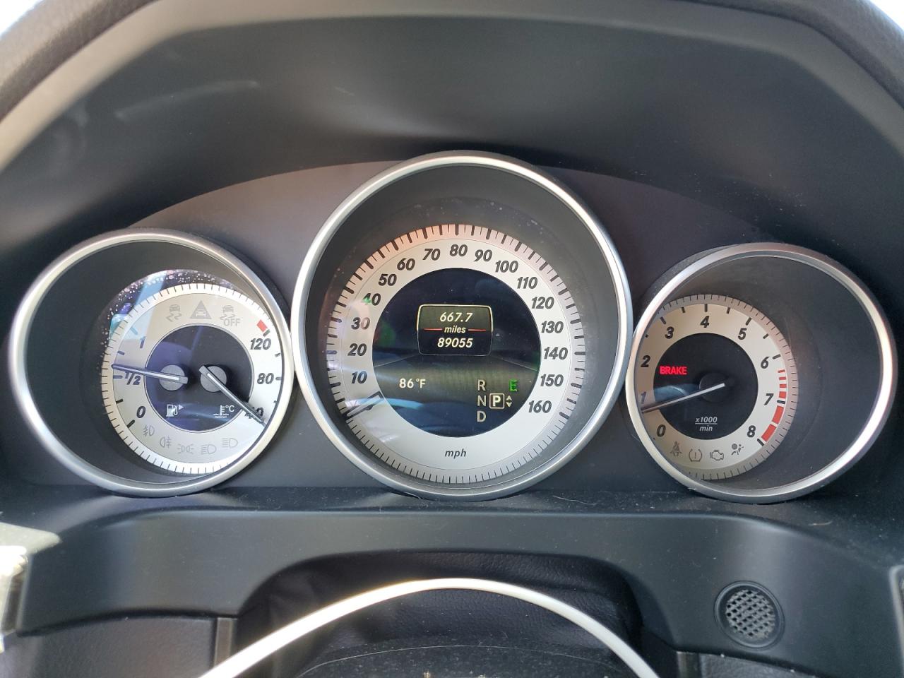 2015 Mercedes-Benz E 350 VIN: WDDHF5KB8FB132102 Lot: 62926465