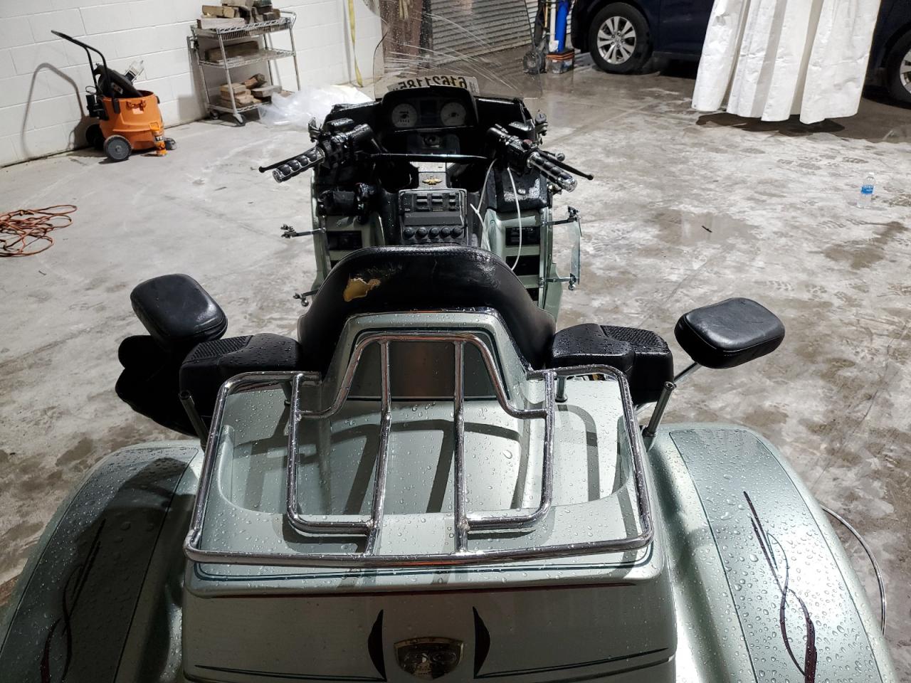 1999 Honda Gl1500 Se12 VIN: 1HFSC223XXA100250 Lot: 61621185