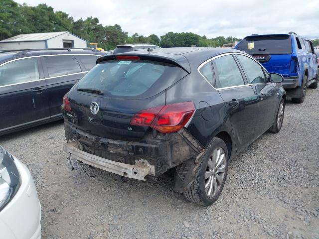 2011 VAUXHALL ASTRA SE