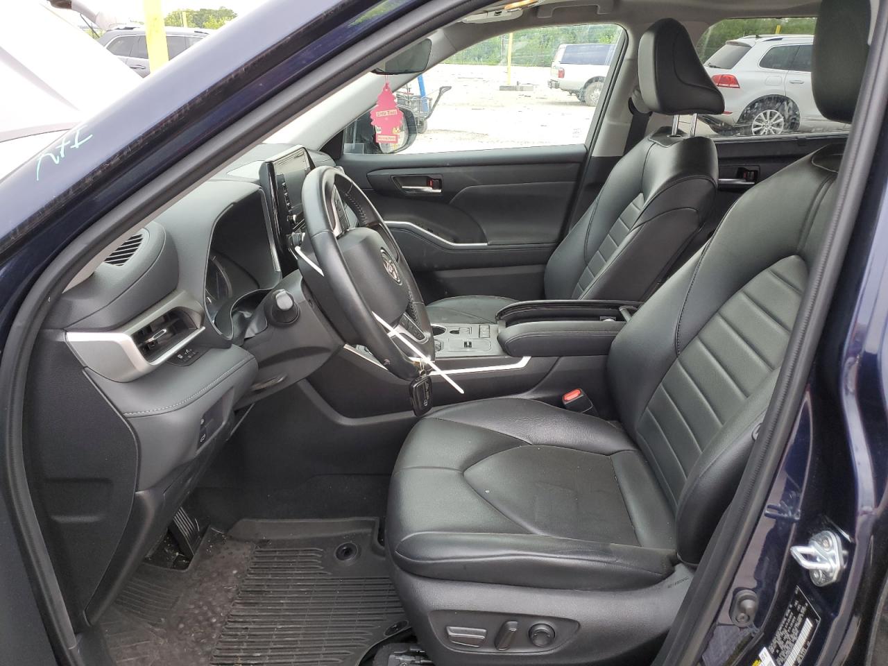 2022 Toyota Highlander Hybrid Xle VIN: 5TDGBRCHXNS548140 Lot: 62272295