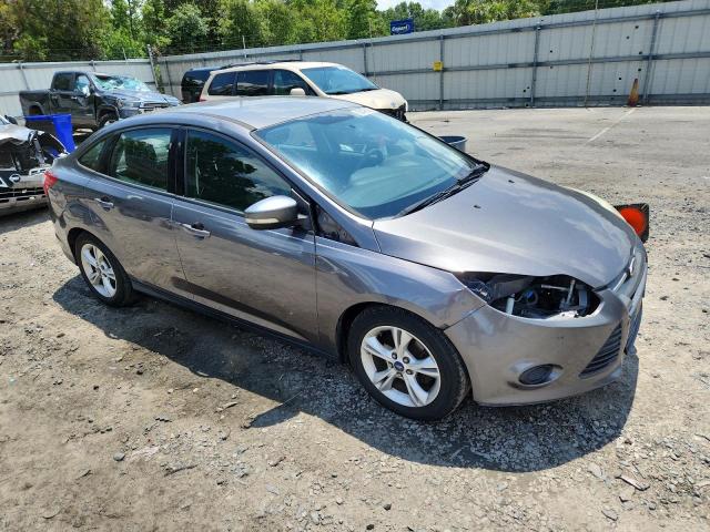 Sedans FORD FOCUS 2014 Gray