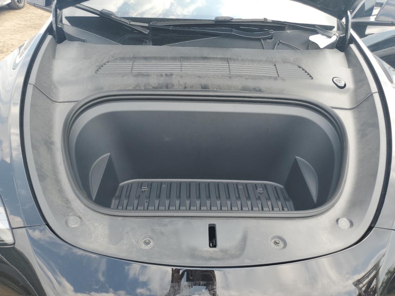 2023 Tesla Model Y VIN: 7SAYGDEE9PF830985 Lot: 62294575