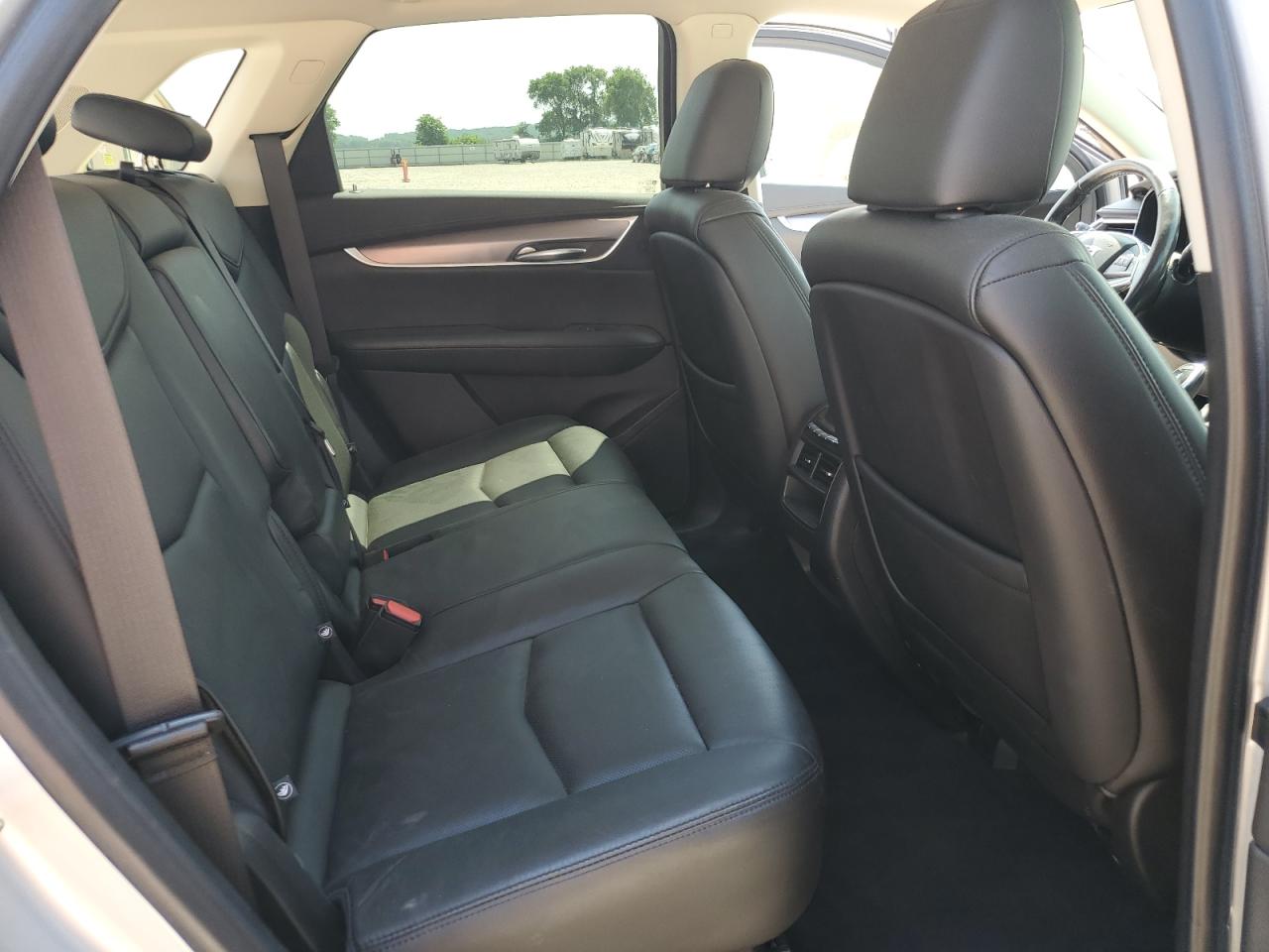 2019 Cadillac Xt5 Premium Luxury VIN: 1GYKNFRS1KZ188389 Lot: 62096385