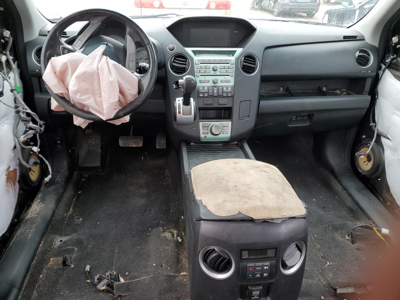 2011 Honda Pilot Touring VIN: 5FNYF3H9XBB038703 Lot: 59627725