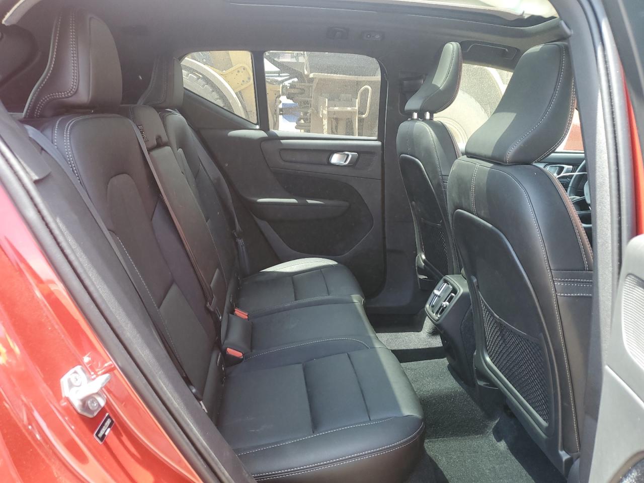 2020 Volvo Xc40 T5 Momentum VIN: YV4162UK2L2253613 Lot: 57165105