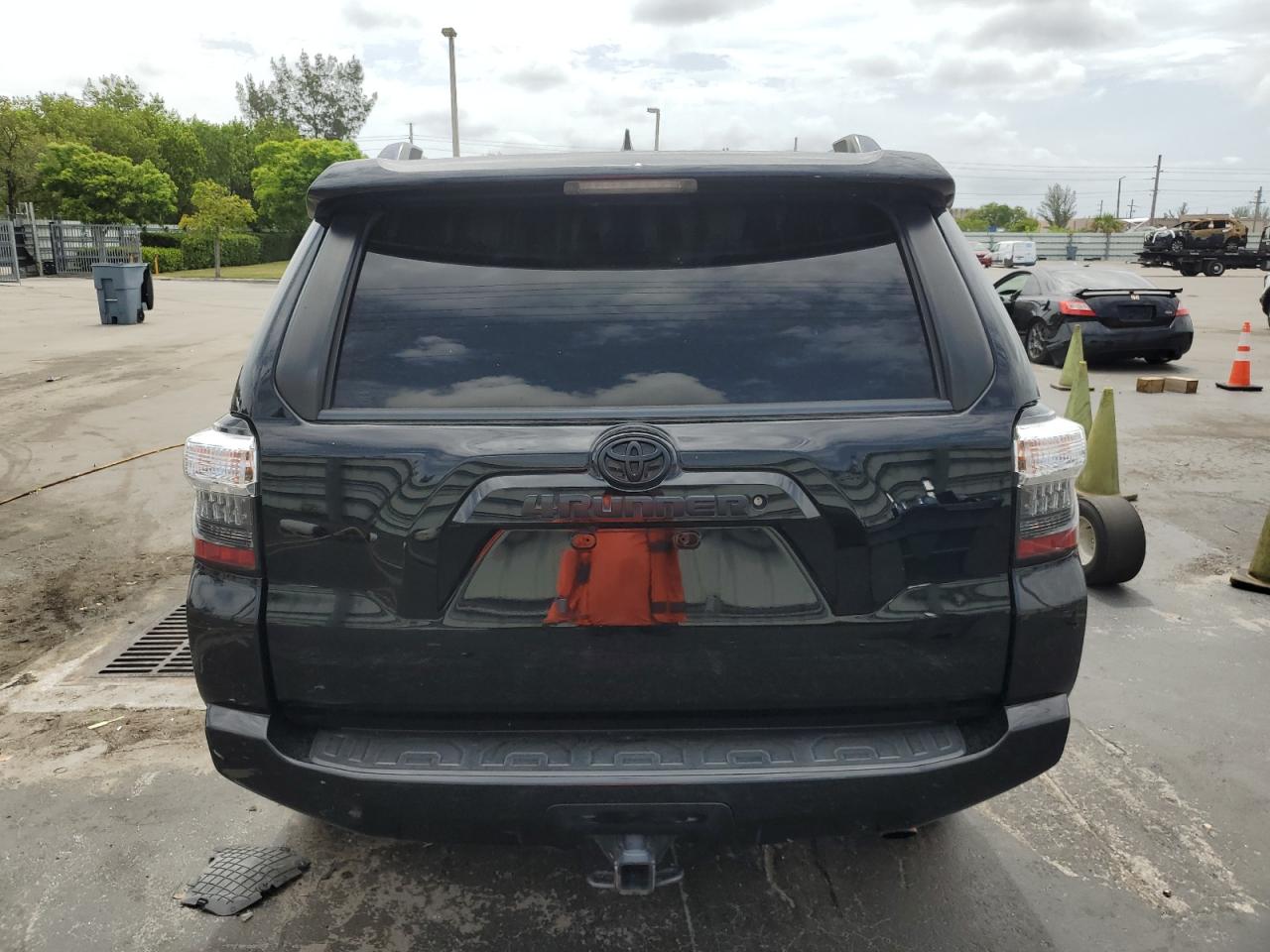 2021 Toyota 4Runner Sr5 VIN: JTEEU5JR1M5237556 Lot: 62534125
