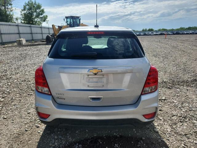  CHEVROLET TRAX 2019 Srebrny