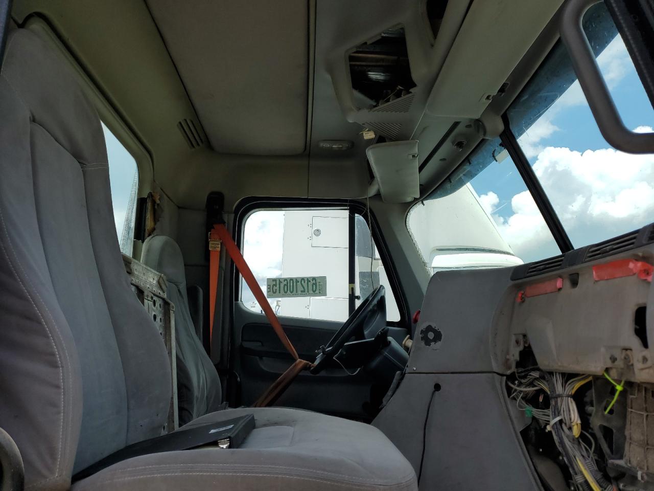 FREIGHTLINER ALL OTHER 2008 VIN 1FUJA6CK68LAA8851 photo 5