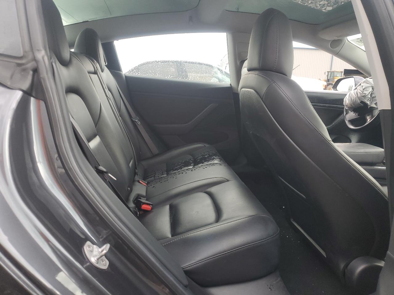5yj3e1ea3jf048228 5YJ3E1EA3JF048228 2018 Tesla Model 3