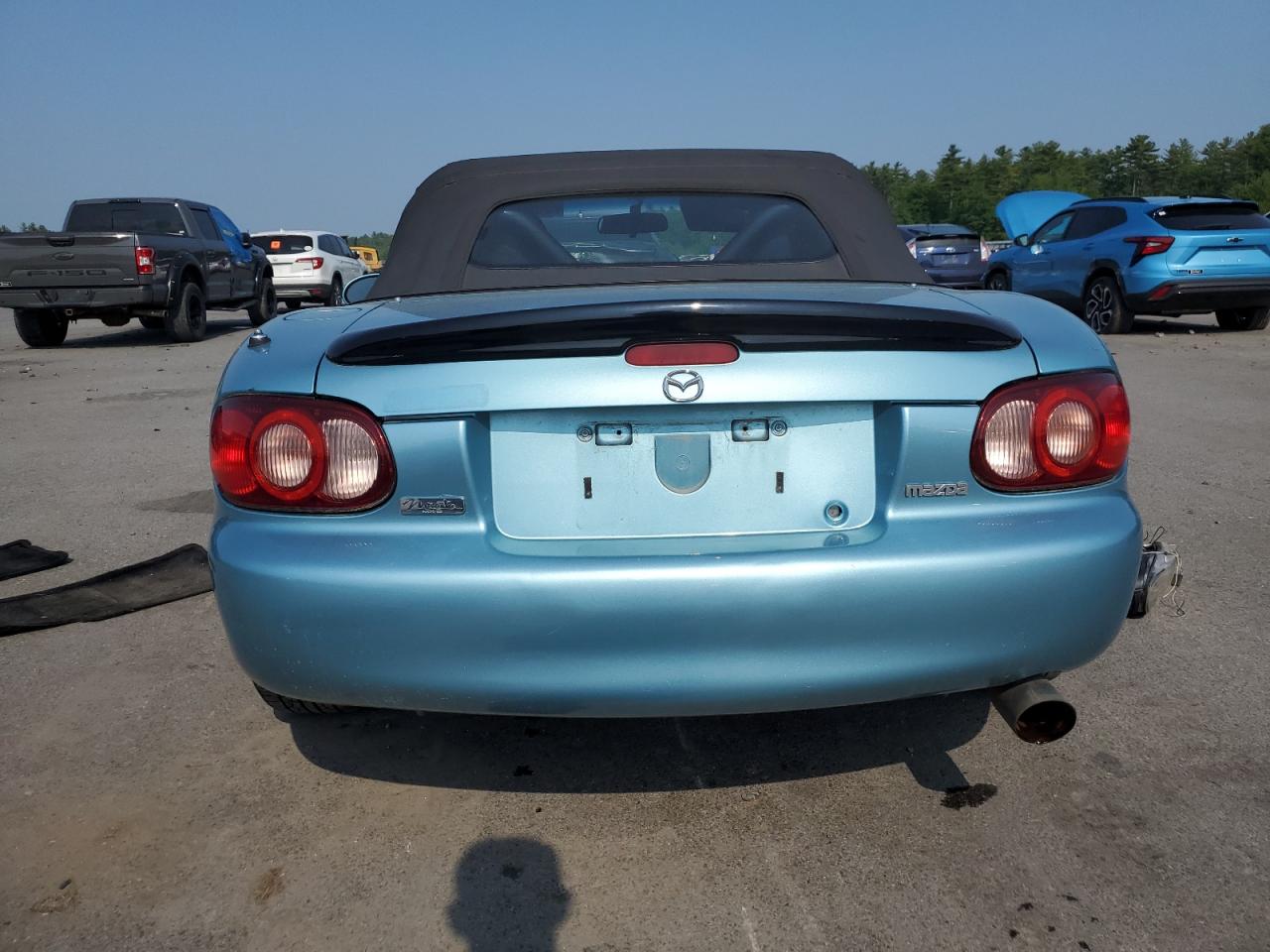 2001 Mazda Mx-5 Miata Base VIN: JM1NB353810212585 Lot: 59659055