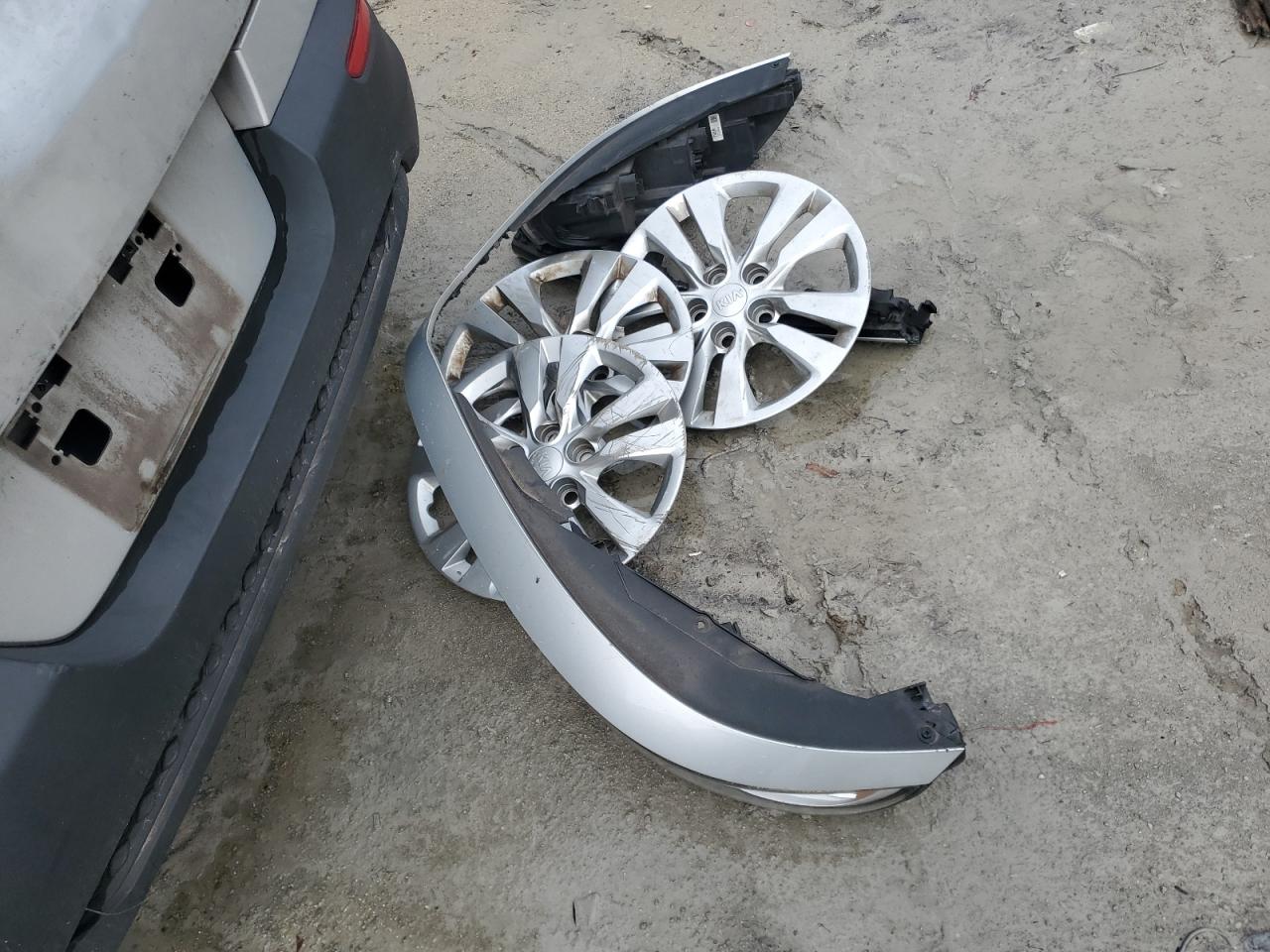 2020 Kia Soul Lx VIN: KNDJ23AU6L7716625 Lot: 62945925