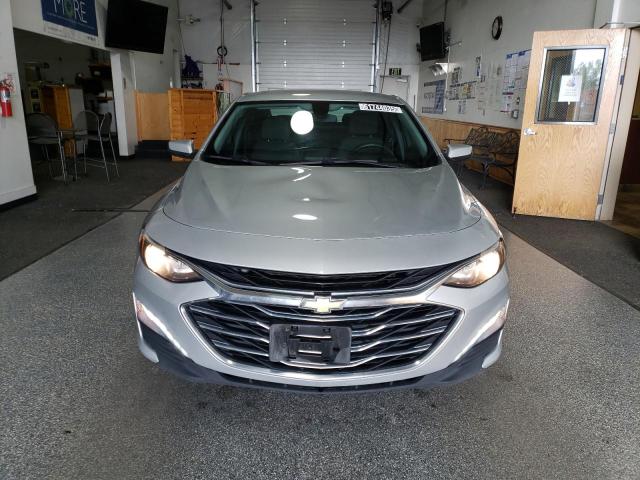  CHEVROLET MALIBU 2019 Srebrny