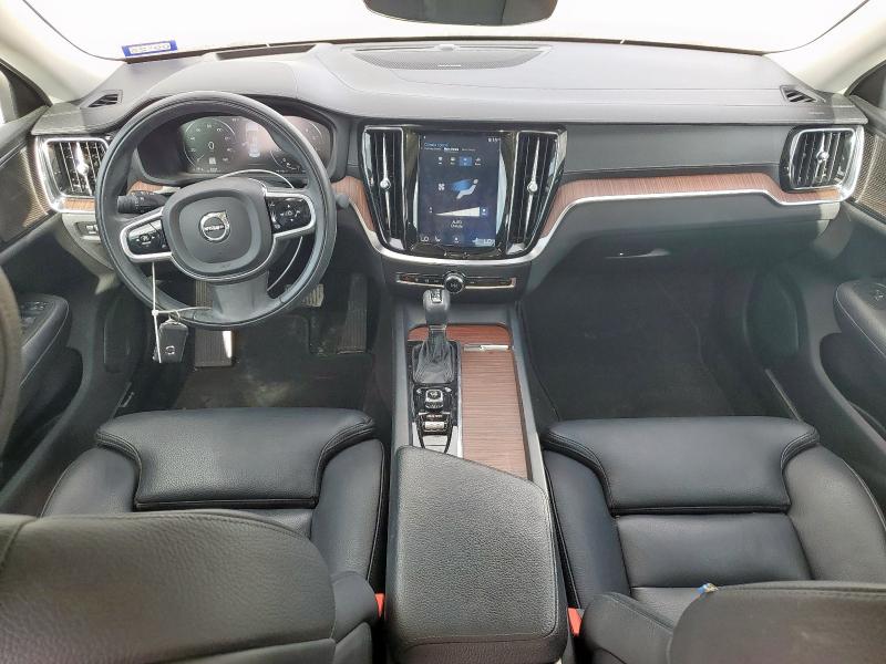  VOLVO S60 2020 Srebrny