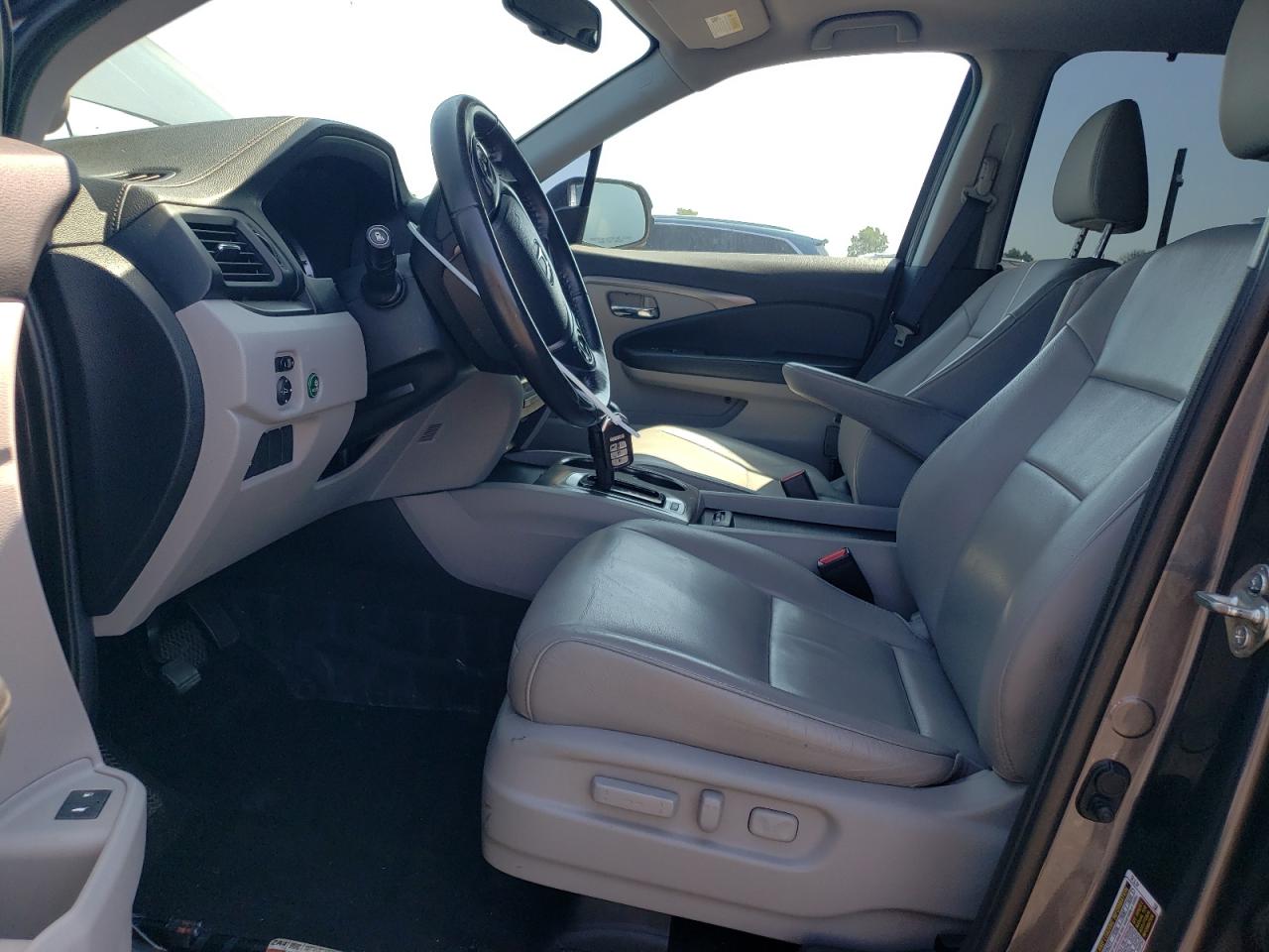 2017 Honda Pilot Exl VIN: 5FNYF6H84HB104180 Lot: 60949585