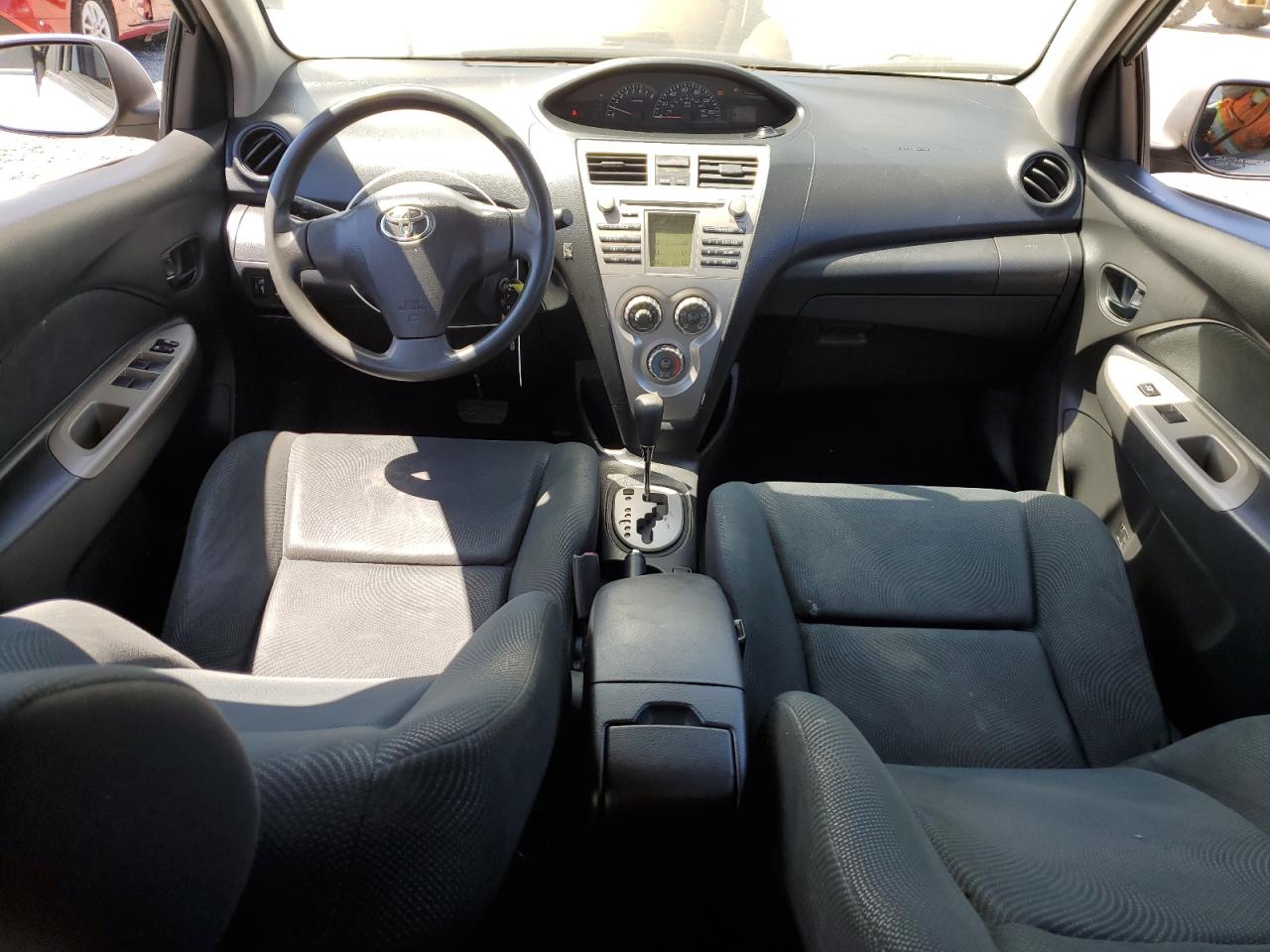 2011 Toyota Yaris VIN: JTDBT4K36B4081032 Lot: 61794695
