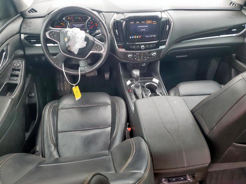  CHEVROLET TRAVERSE 2021 Silver