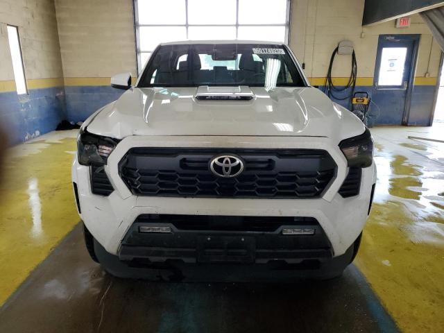  TOYOTA TACOMA 2024 Biały