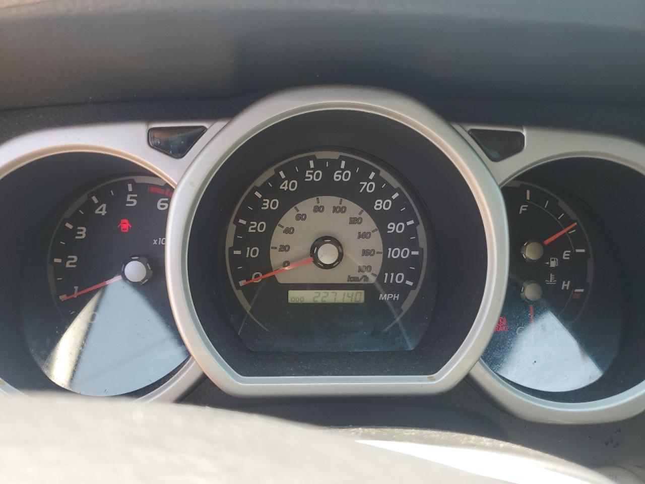 2005 Toyota 4Runner Sr5 VIN: JTEZU14R350061128 Lot: 62880635