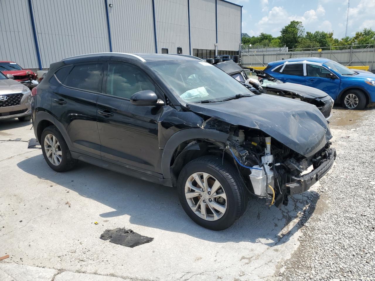 HYUNDAI TUCSON 2019 VIN KM8J33A45KU979861 фото 4
