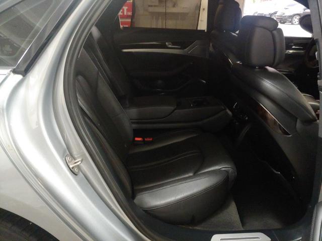 Sedans AUDI A8 2012 Srebrny