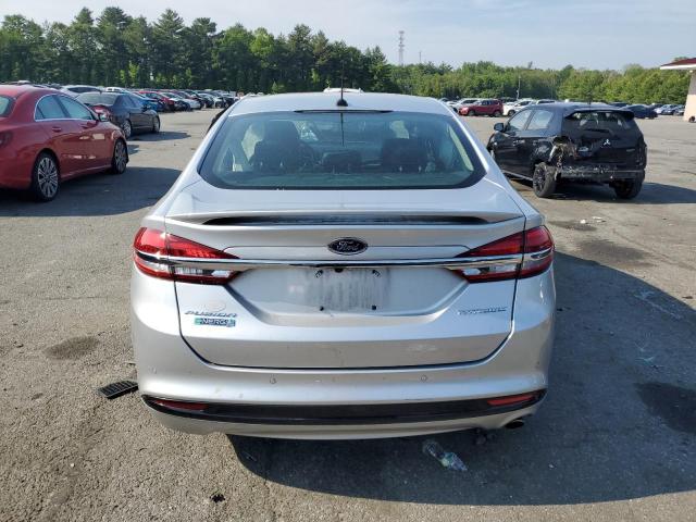 Sedans FORD FUSION 2017 Srebrny
