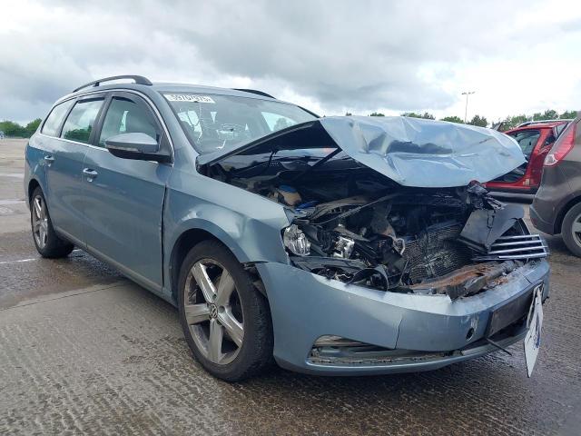 2011 VOLKSWAGEN PASSAT SE