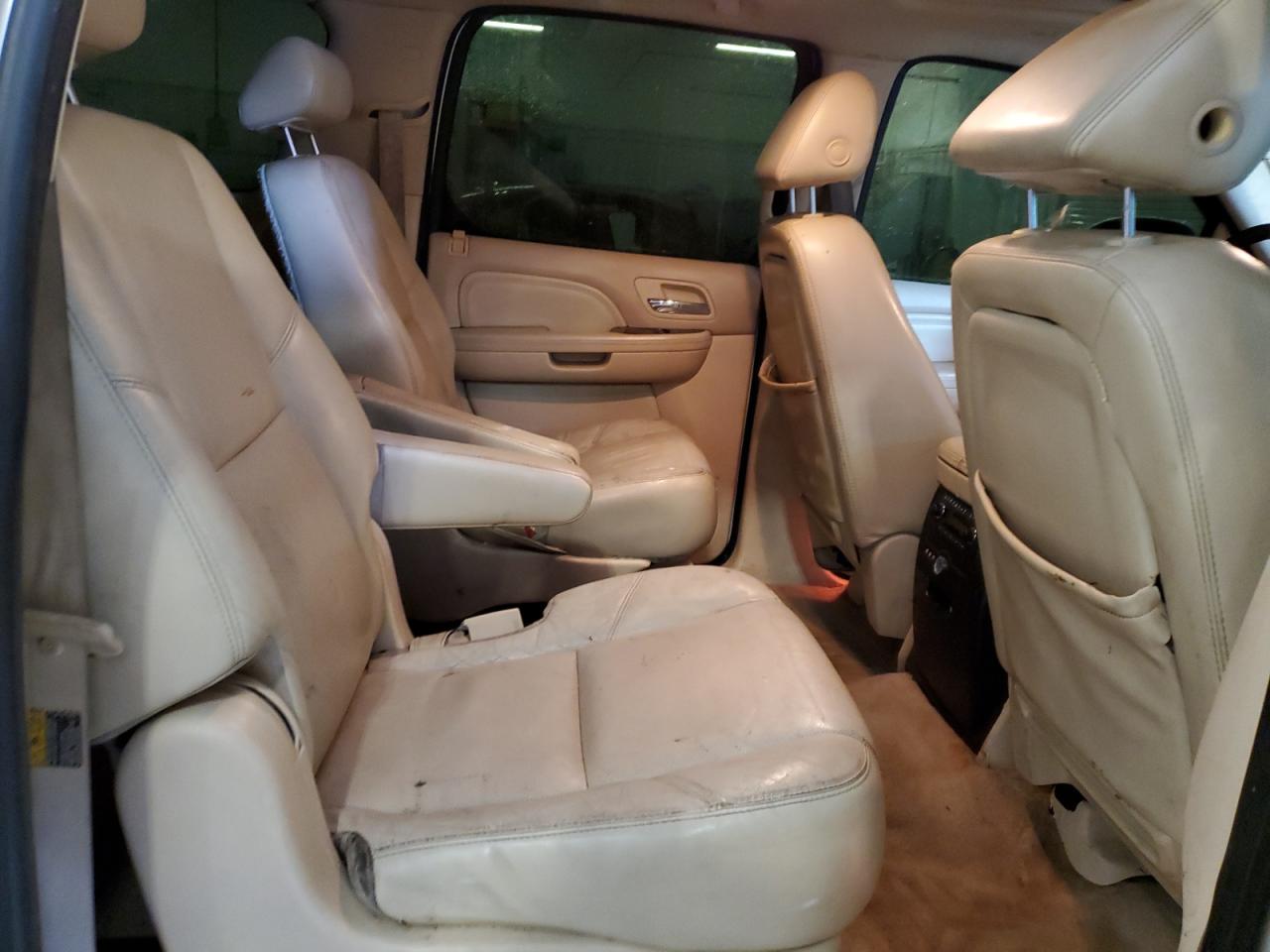 2007 Cadillac Escalade Esv VIN: 1GYFK66837R246061 Lot: 60874595