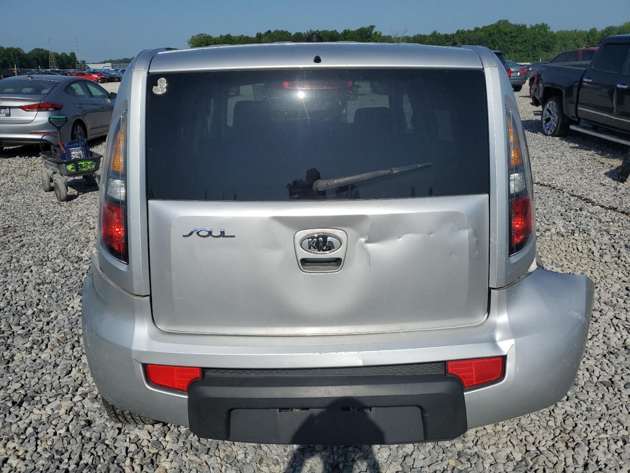 2010 Kia Soul + VIN: KNDJT2A29A7139270 Lot: 62071605