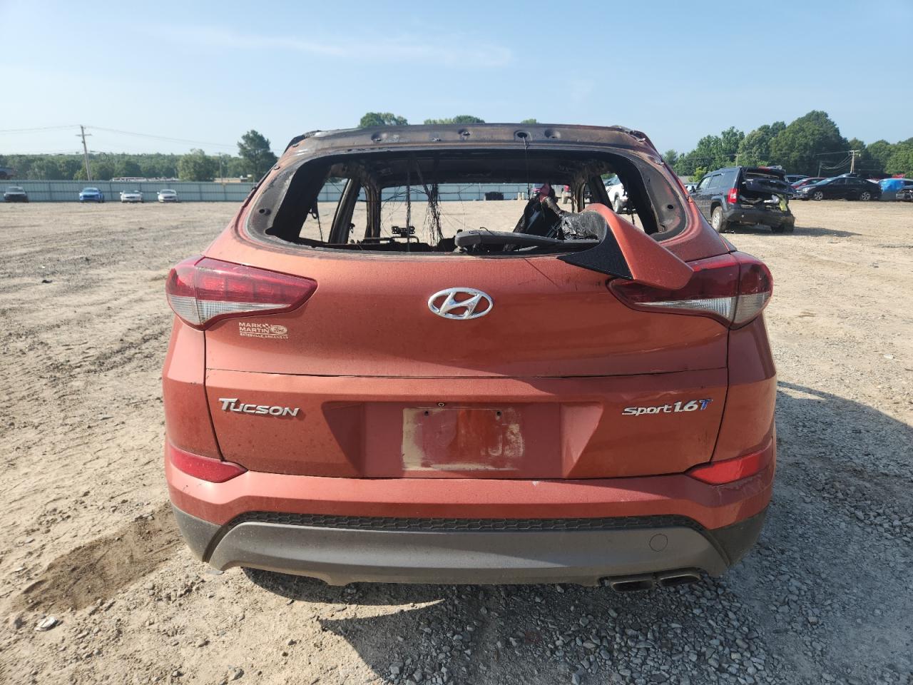2016 Hyundai Tucson Limited VIN: KM8J33A21GU200638 Lot: 61784085