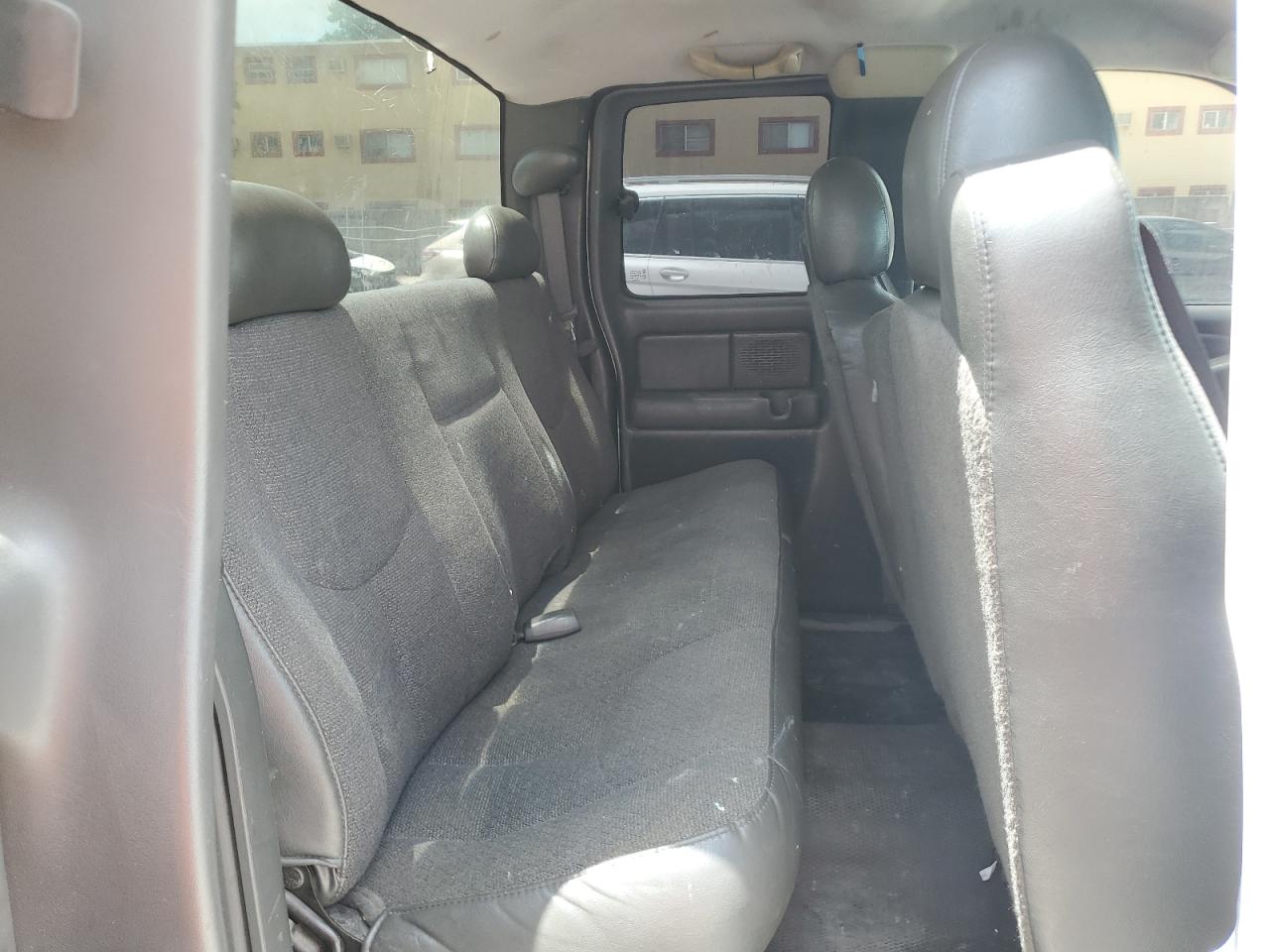 2003 Chevrolet Silverado C2500 Heavy Duty VIN: 1GCHC29U43Z174231 Lot: 61579445