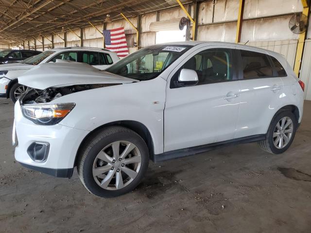  MITSUBISHI OUTLANDER 2015 Белы