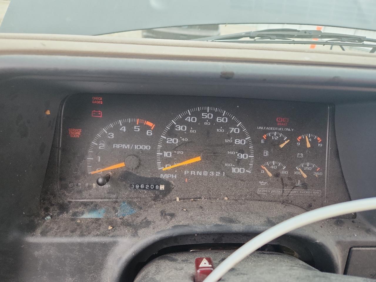 1996 Chevrolet Tahoe C1500 VIN: 1GNEC13R5TJ329053 Lot: 62574755