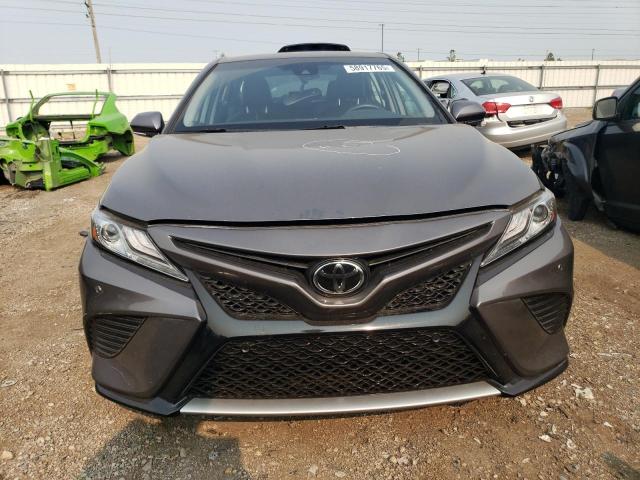  TOYOTA CAMRY 2018 Серый