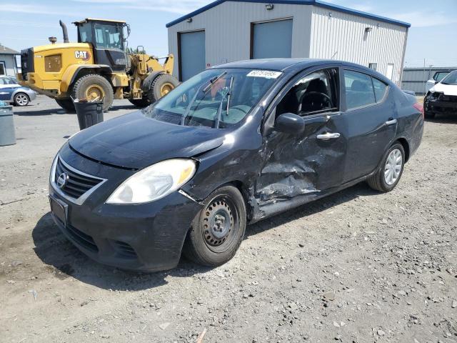 2013 Nissan Versa S  