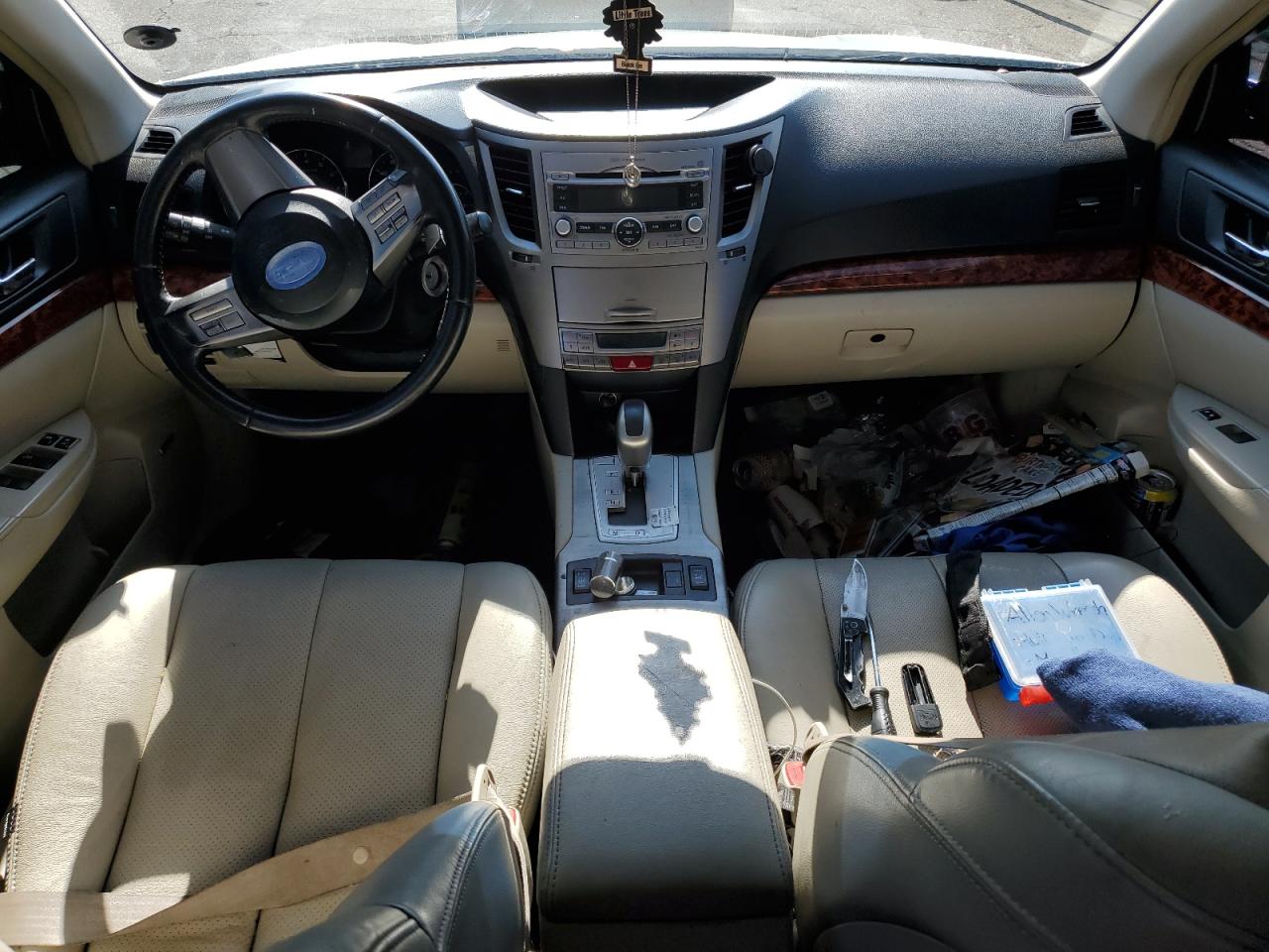 2011 Subaru Outback 2.5I Limited VIN: 4S4BRCKC1B3385220 Lot: 62753535