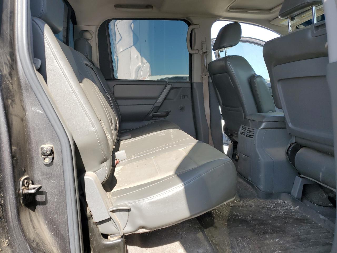 2005 Nissan Titan Xe VIN: 1N6AA07B75N547069 Lot: 60098625