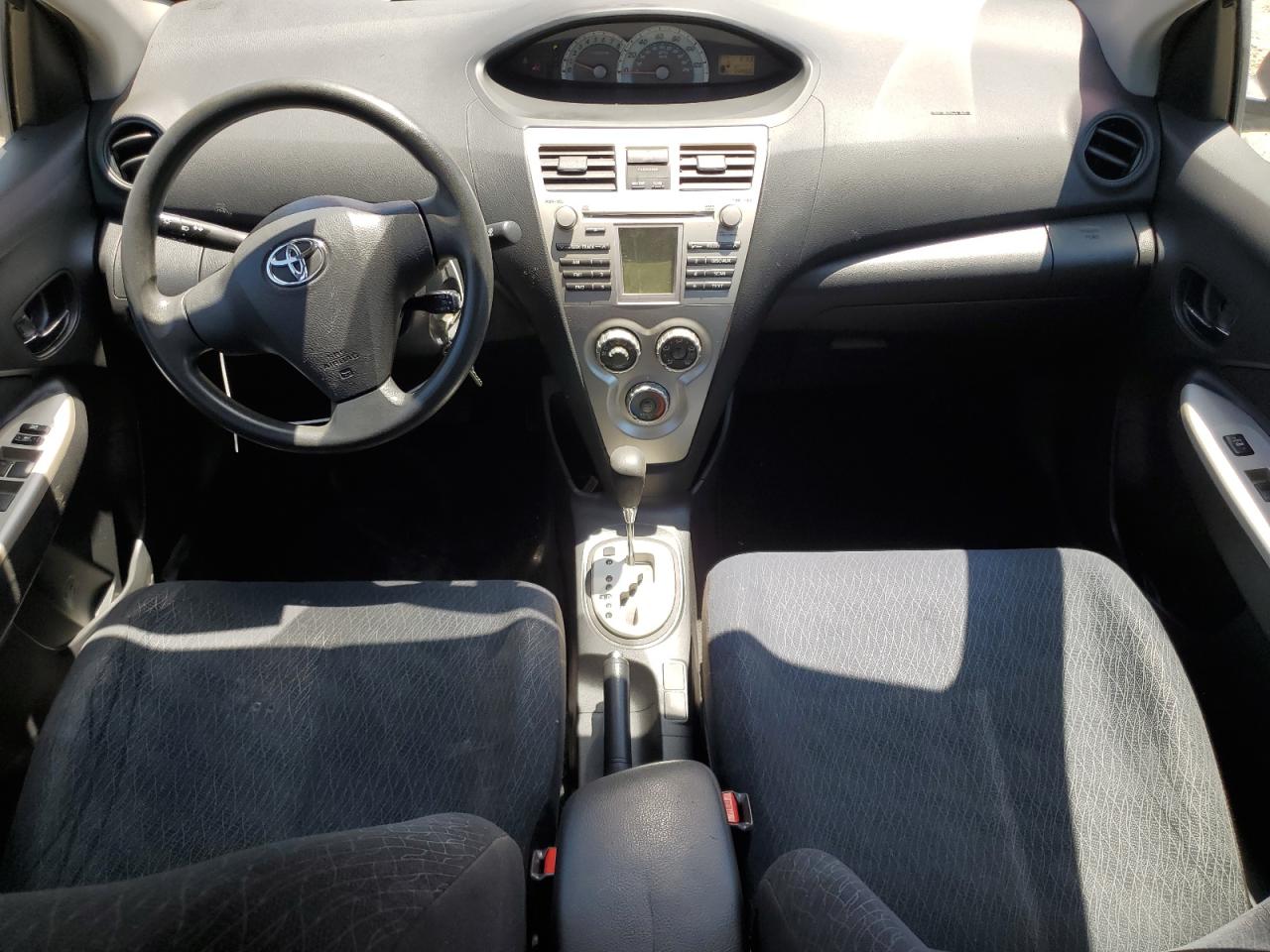2008 Toyota Yaris VIN: JTDBT923X81236480 Lot: 60373255