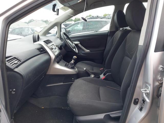 2011 TOYOTA VERSO T2 V
