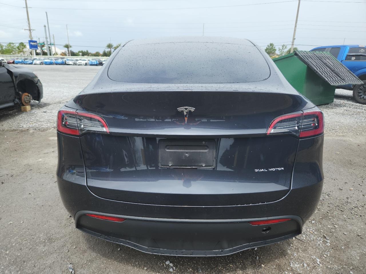 2024 Tesla Model Y VIN: 7SAYGDEE6RA237987 Lot: 63019505