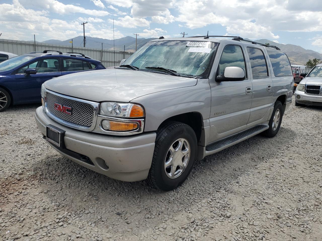 2004 Gmc Yukon Xl Denali zu verkaufen in Magna, UT - Normal Wear