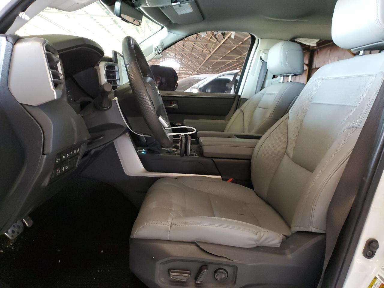 TOYOTA TUNDRA 2024 VIN 5TFWC5DB4RX042184 фото 7
