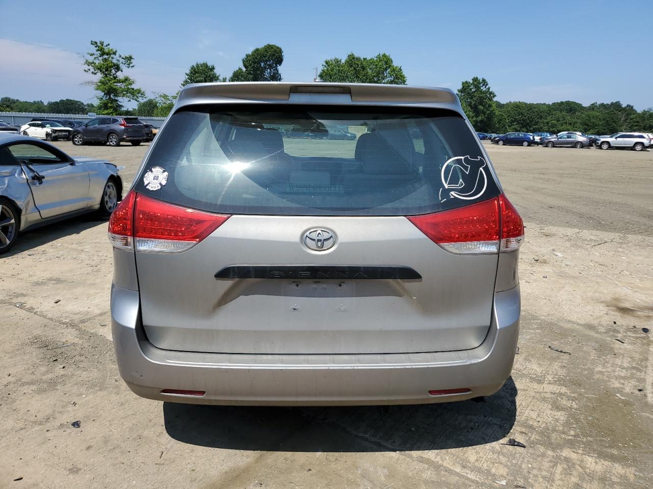 TOYOTA All Models 2014 VIN 5TDZK3DC9ES438480 фото 6